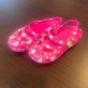 Pink hello kitty crocs